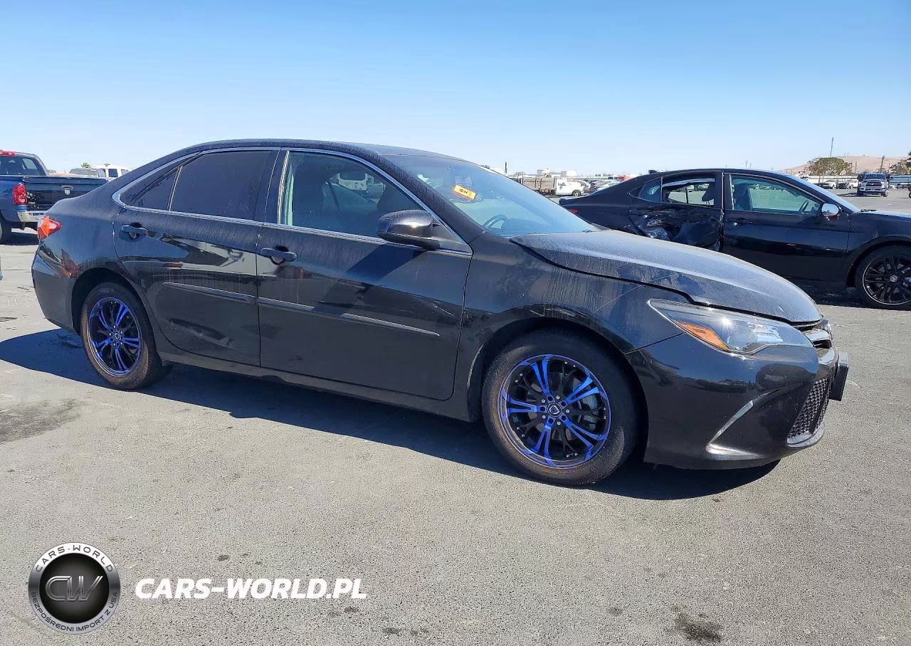 2016 Toyota Camry Se VIN:4T1BF1FKXGU135135 - 4