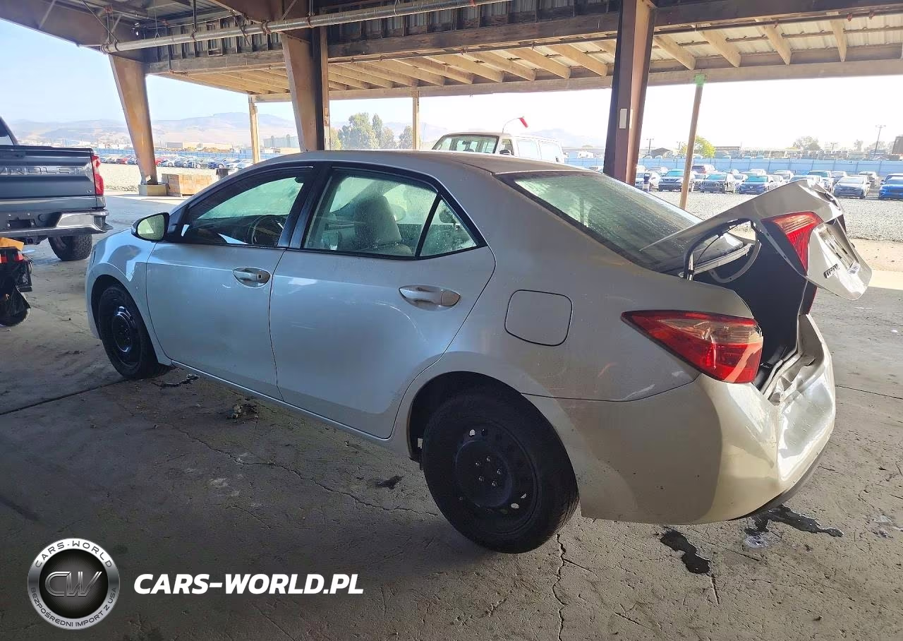 2017 Toyota Corolla Le VIN:5YFBURHE0HP682896 - 2