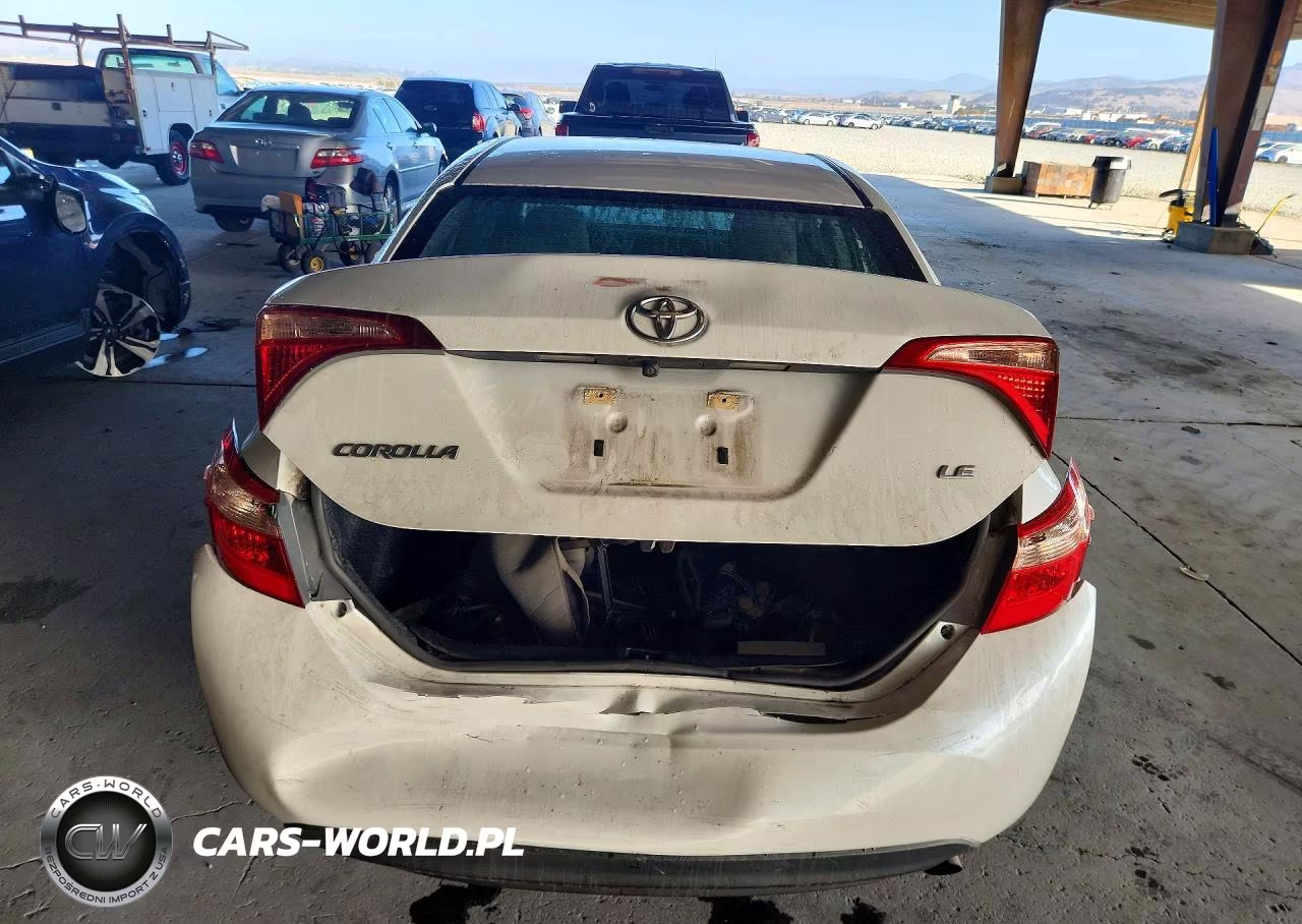 2017 Toyota Corolla Le VIN:5YFBURHE0HP682896 - 6