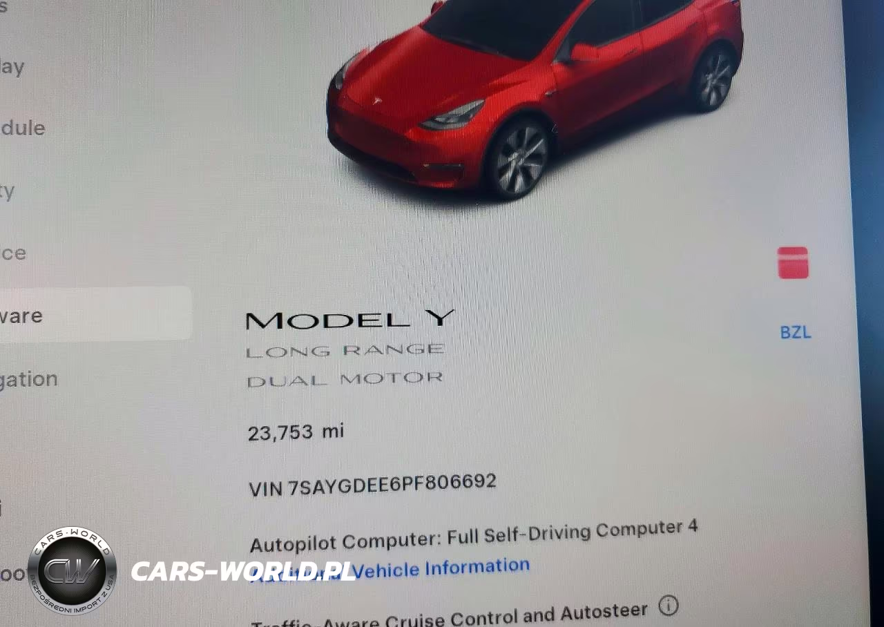 2023 Tesla Model Y VIN:7SAYGDEE6PF806692 - 9