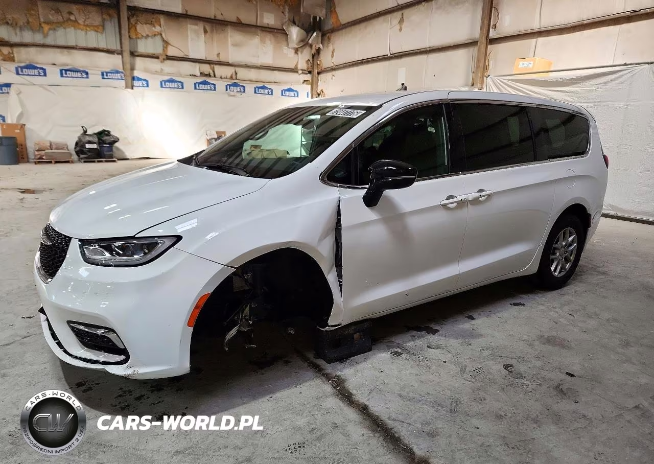 2026 Chrysler Pacifica Select