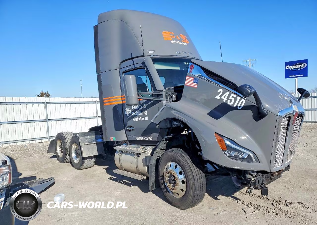2024 Kenworth T680 Semi Truck