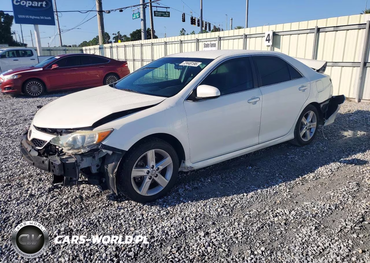 2014 Toyota Camry Se – zdjęcie 1 z 13