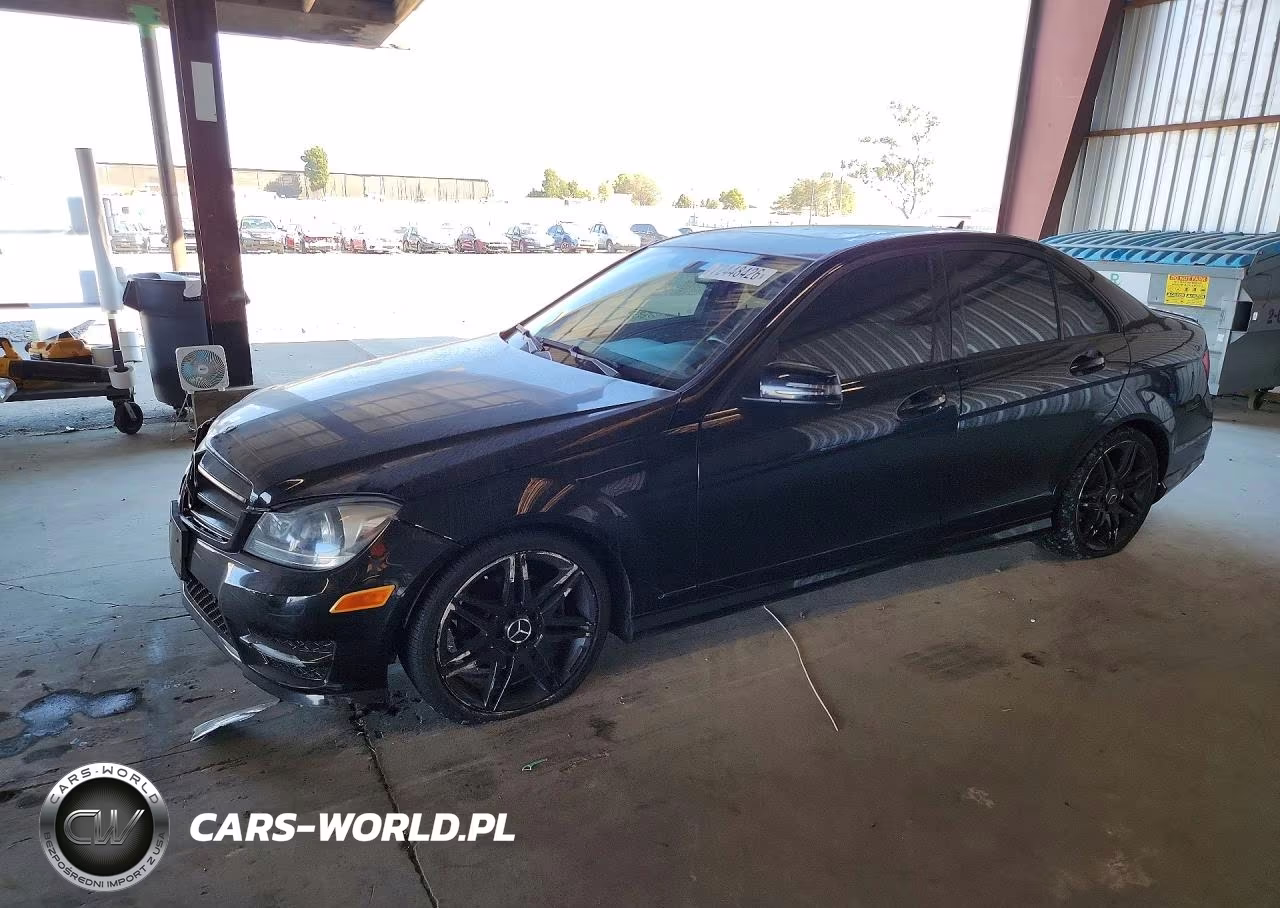 2013 MERCEDES-BENZ C 250