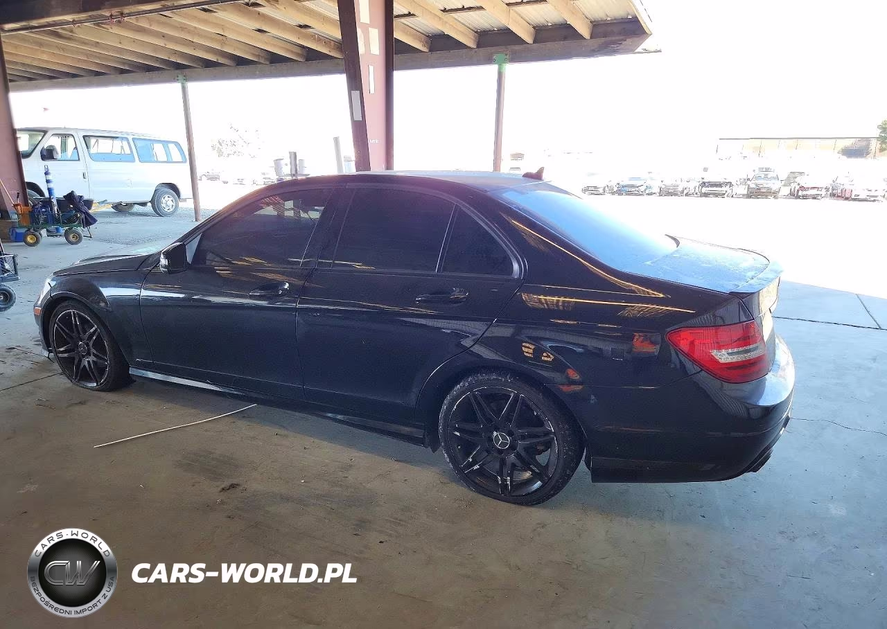 2013 MERCEDES-BENZ C 250 VIN:WDDGF4HB1DA804551 - 2