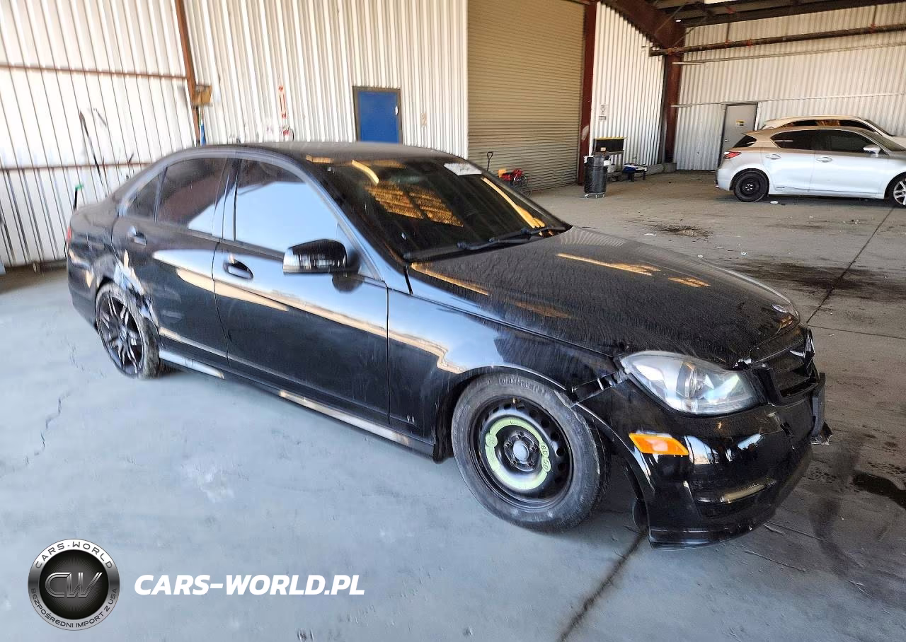 2013 MERCEDES-BENZ C 250 VIN:WDDGF4HB1DA804551 - 4
