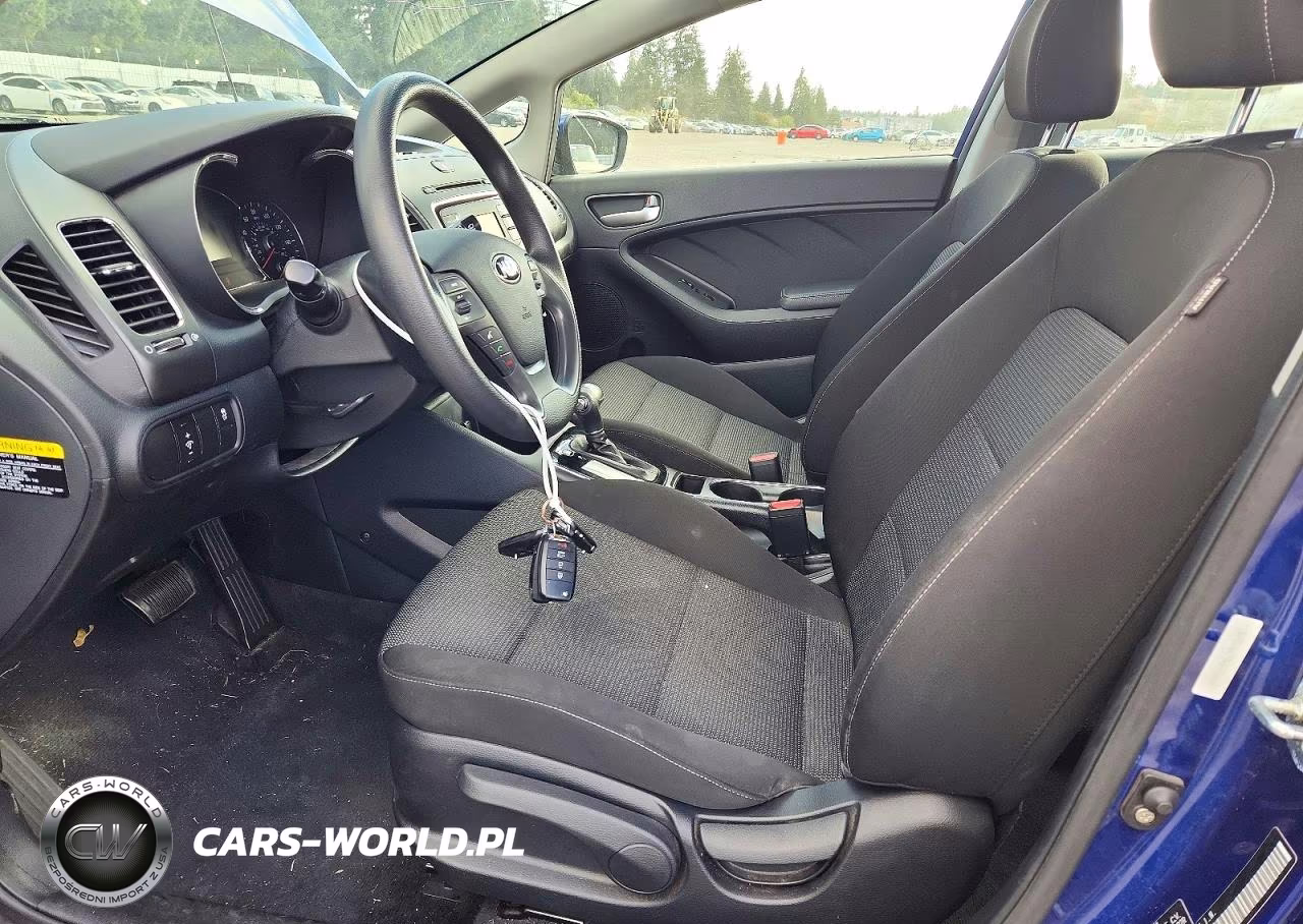 2017 Kia Forte Lx VIN:3KPFK4A79HE156550 - 7