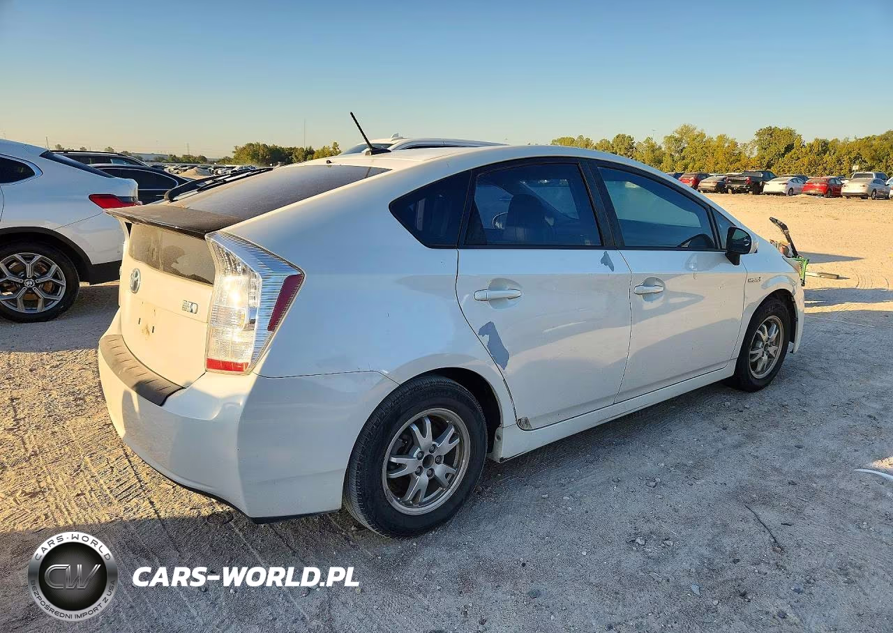 2010 Toyota Prius Iv VIN:JTDKN3DU8A0033290 - 3