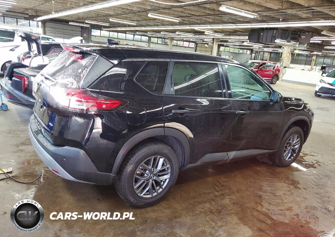 2023 Nissan Rogue S VIN:5N1BT3AB3PC861890 - 3