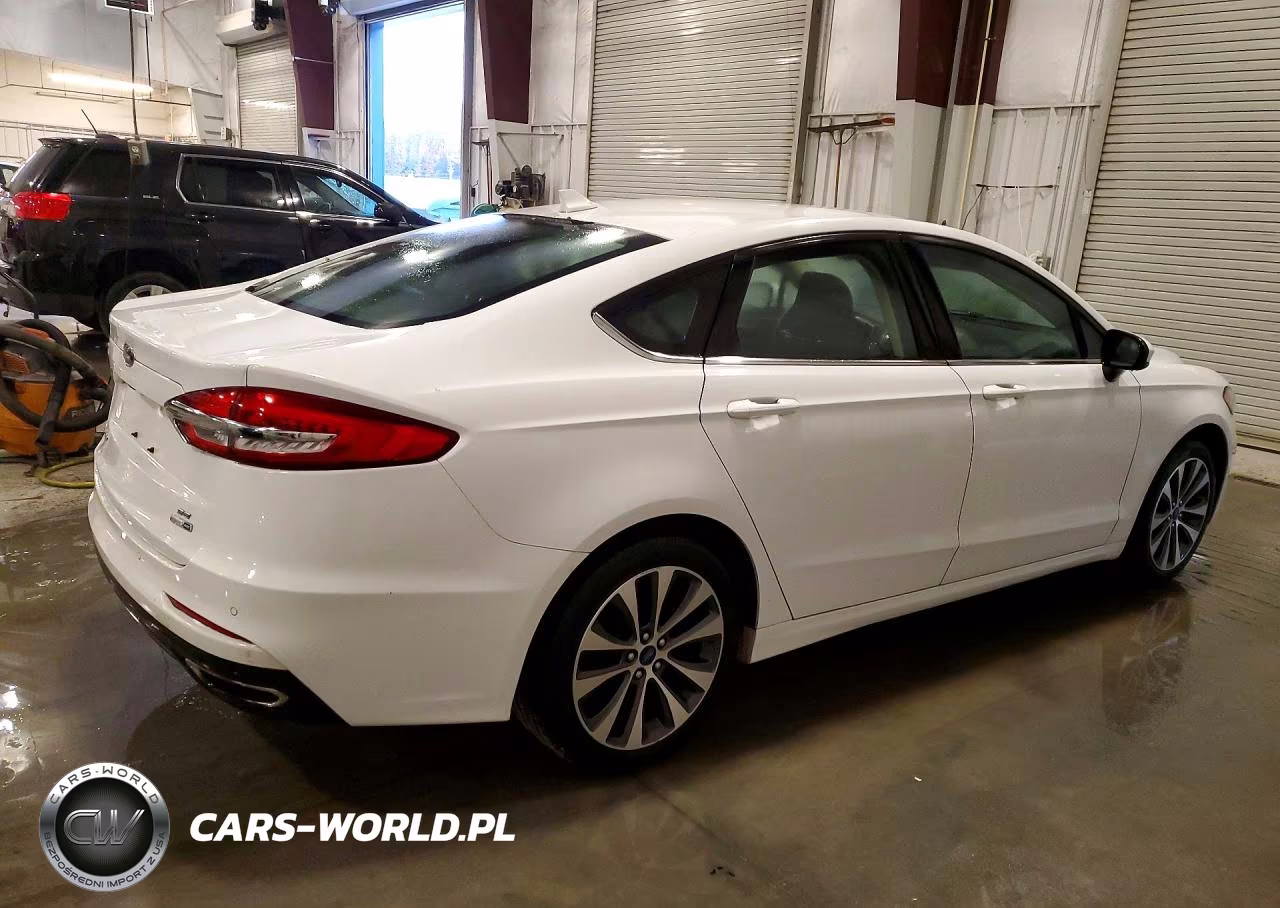2019 Ford Fusion Se VIN:3FA6P0T90KR217606 - 3