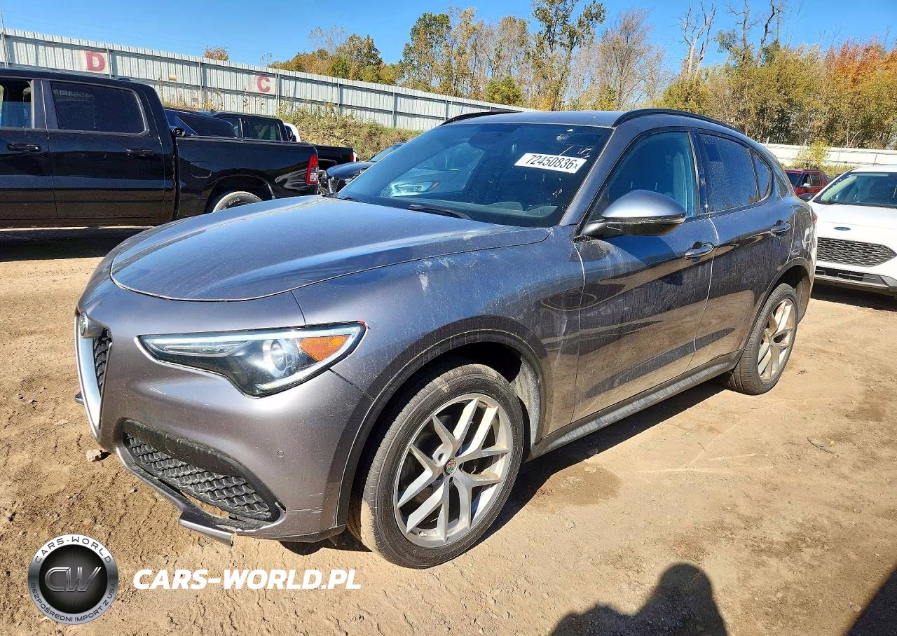 2018 Alfa Romeo Stelvio Ti Sport – zdjęcie 1 z 13