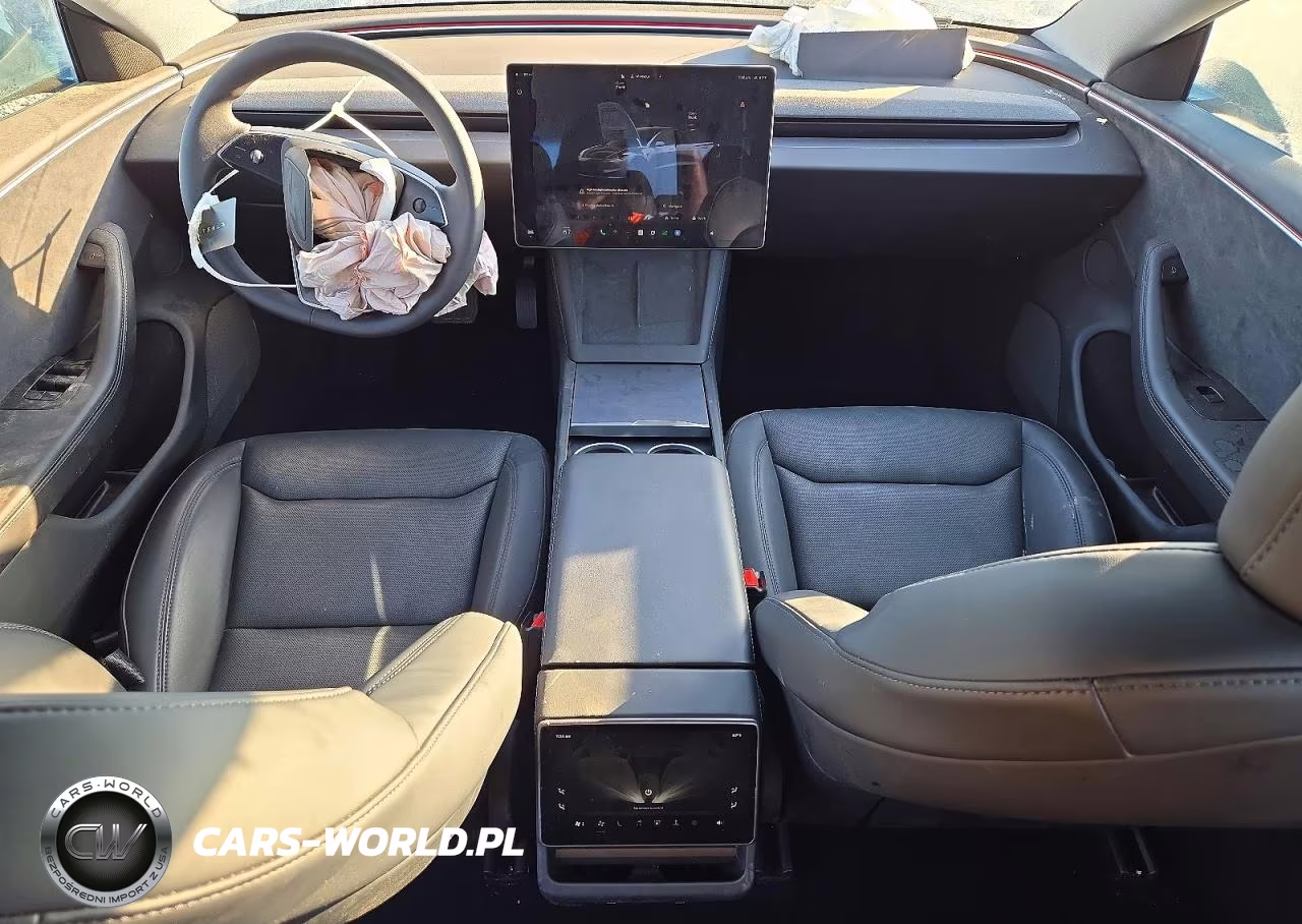 2025 Tesla Model 3 VIN:5YJ3E1EB5SF941186 - 8