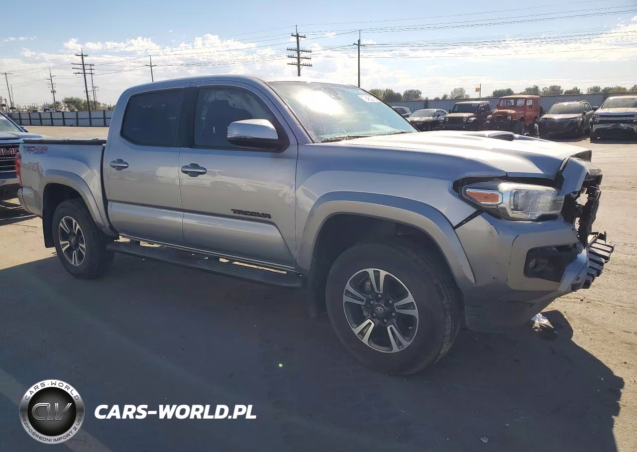 2018 Toyota Tacoma Trd Sport VIN:3TMCZ5AN1JM169727 - 4