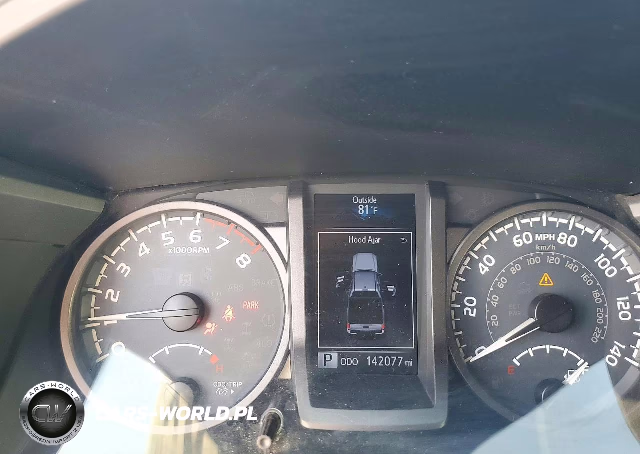 2018 Toyota Tacoma Trd Sport VIN:3TMCZ5AN1JM169727 - 9