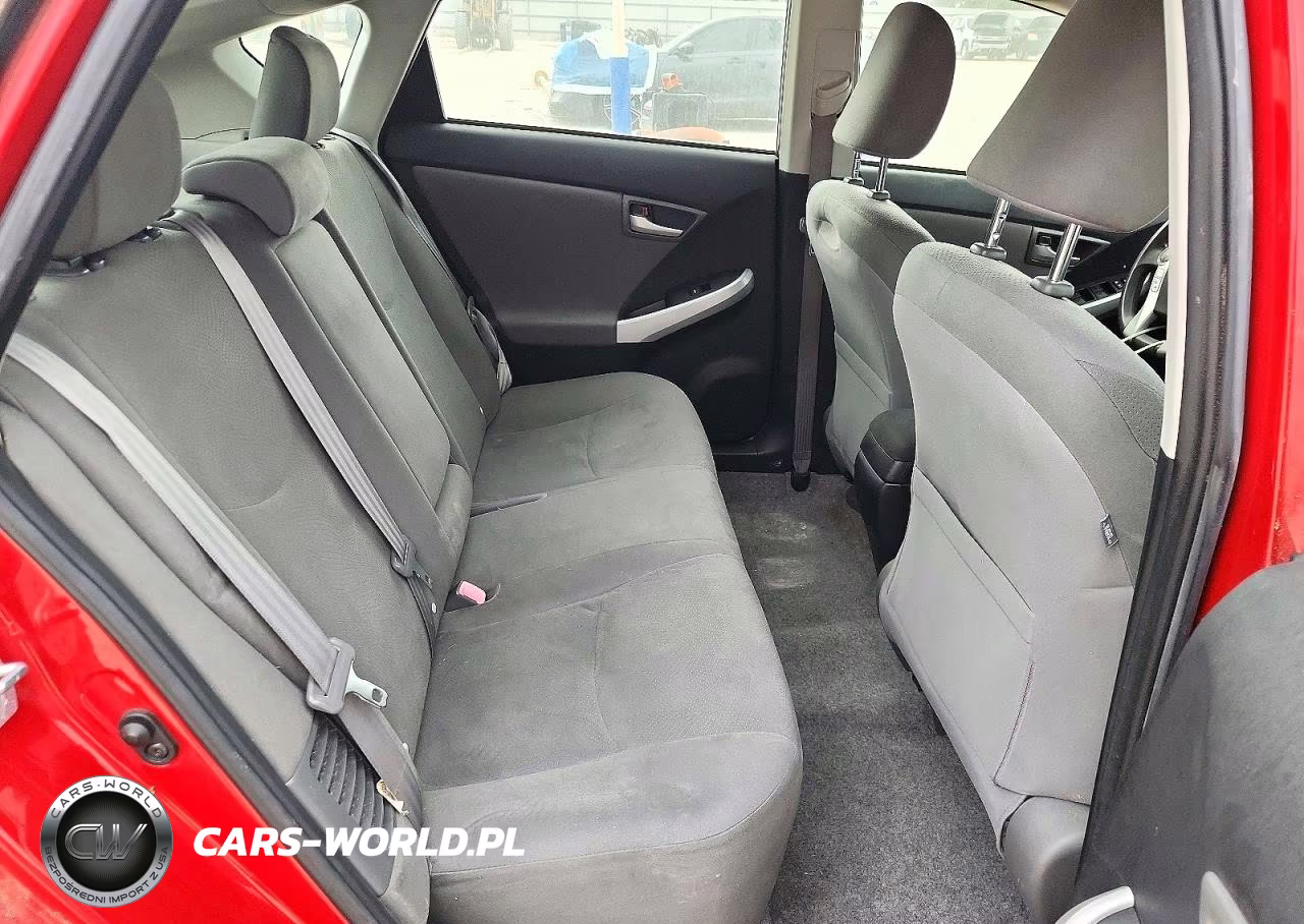 2013 Toyota Prius Two VIN:JTDKN3DU3D0337048 - 10