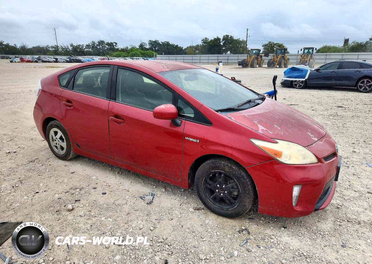 2013 Toyota Prius Two VIN:JTDKN3DU3D0337048 - 4
