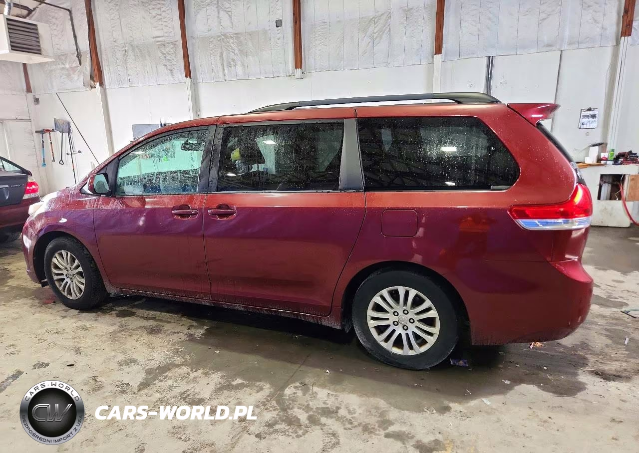 2012 Toyota Sienna Xle 8-Passenger VIN:5TDYK3DC8CS213301 - 2