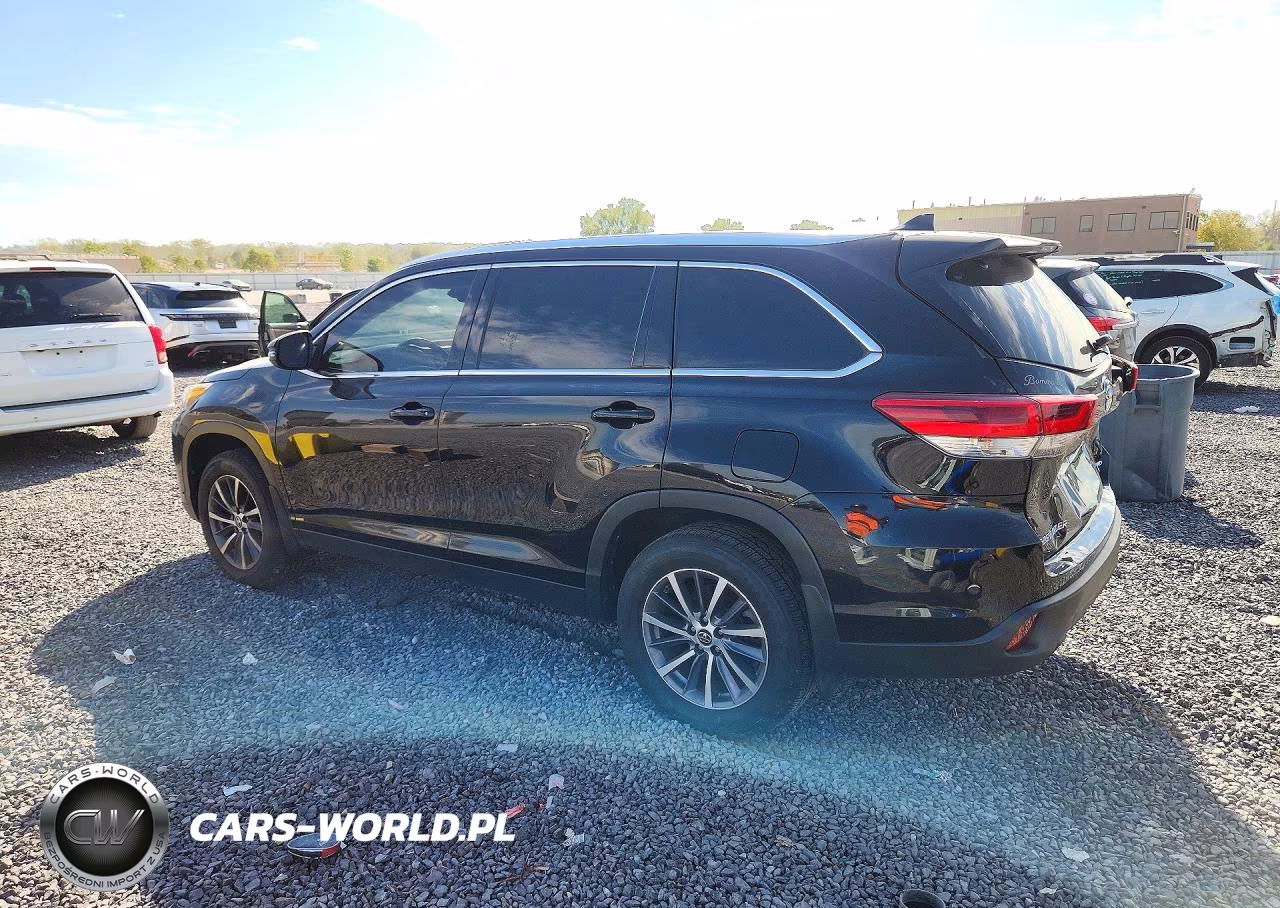 2019 Toyota Highlander Xle VIN:5TDJZRFH1KS583559 - 2