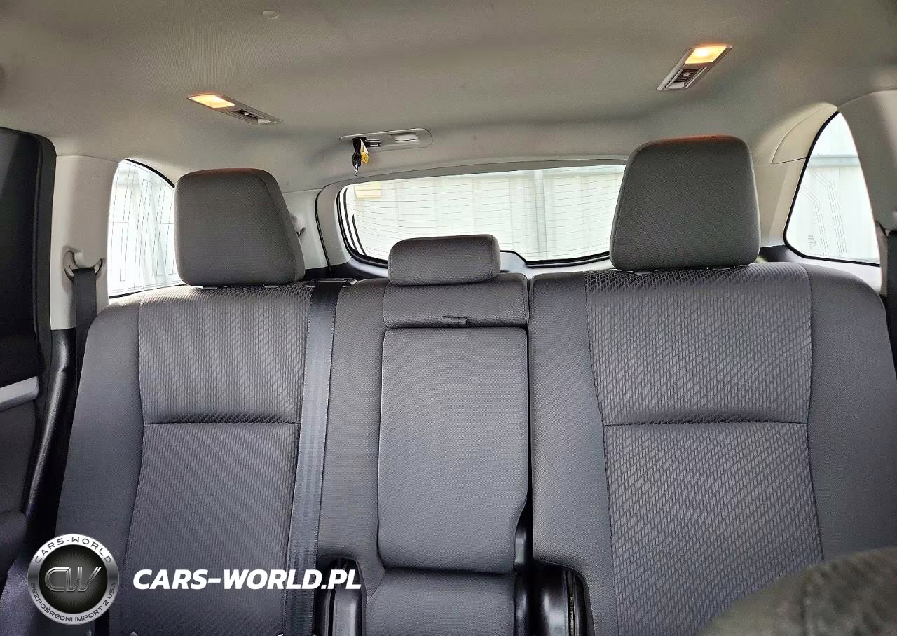 2016 Toyota Highlander Le VIN:5TDZARFH2GS021218 - 10