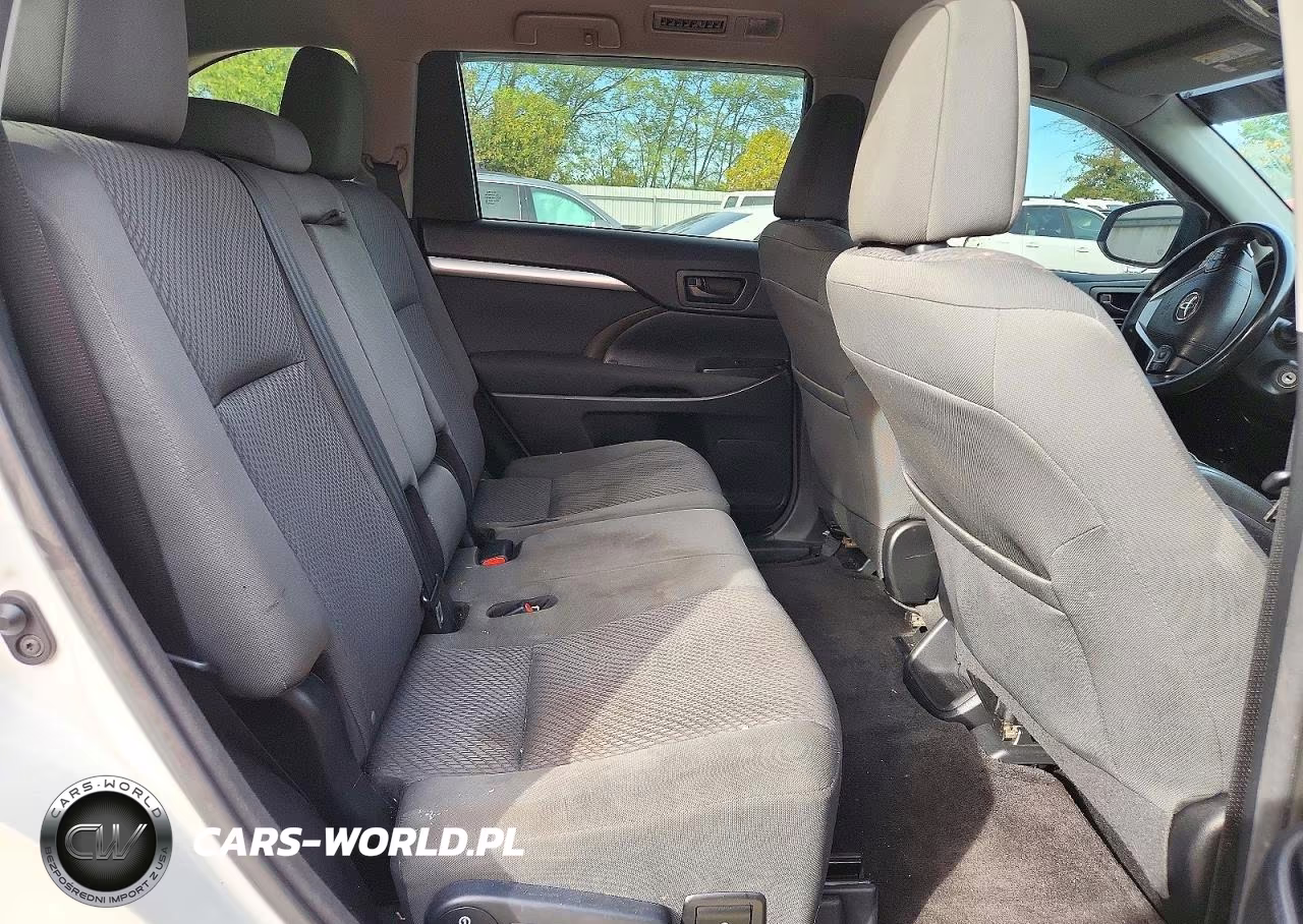 2016 Toyota Highlander Le VIN:5TDZARFH2GS021218 - 11
