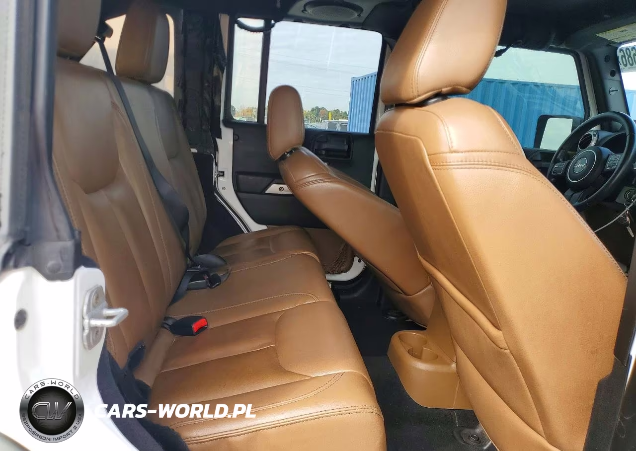 2014 Jeep Wrangler Unlimited Rubicon VIN:1C4BJWFG4EL120032 - 11