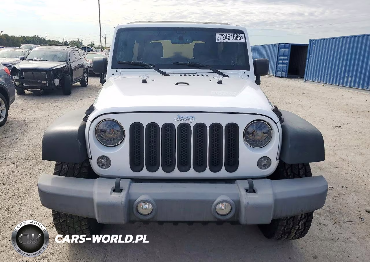 2014 Jeep Wrangler Unlimited Rubicon VIN:1C4BJWFG4EL120032 - 5