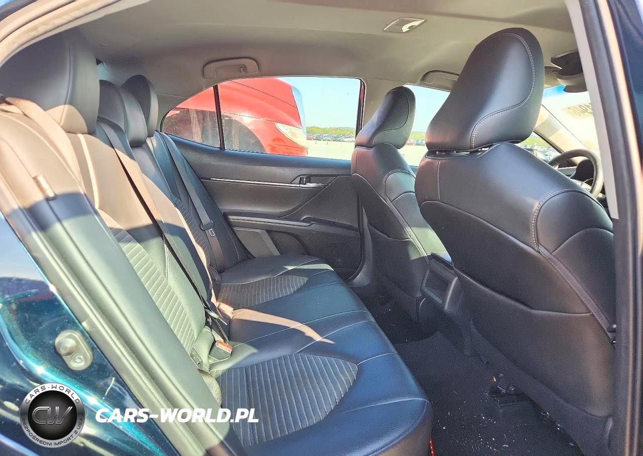 2020 Toyota Camry Se VIN:4T1G11AK1LU877199 - 10