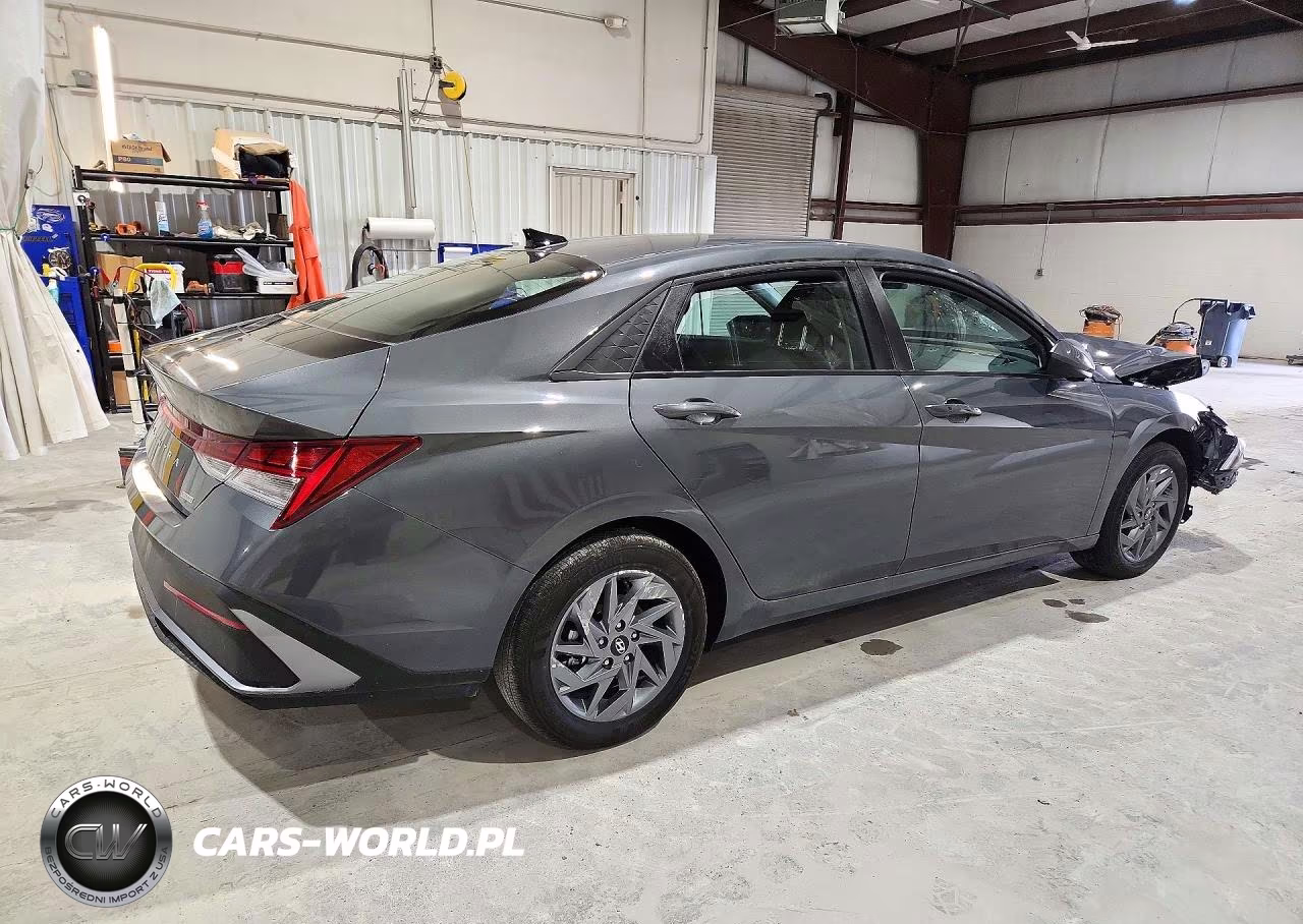 2026 Hyundai Elantra Hybrid Blue VIN:KMHLM4DJ6TU206041 - 3