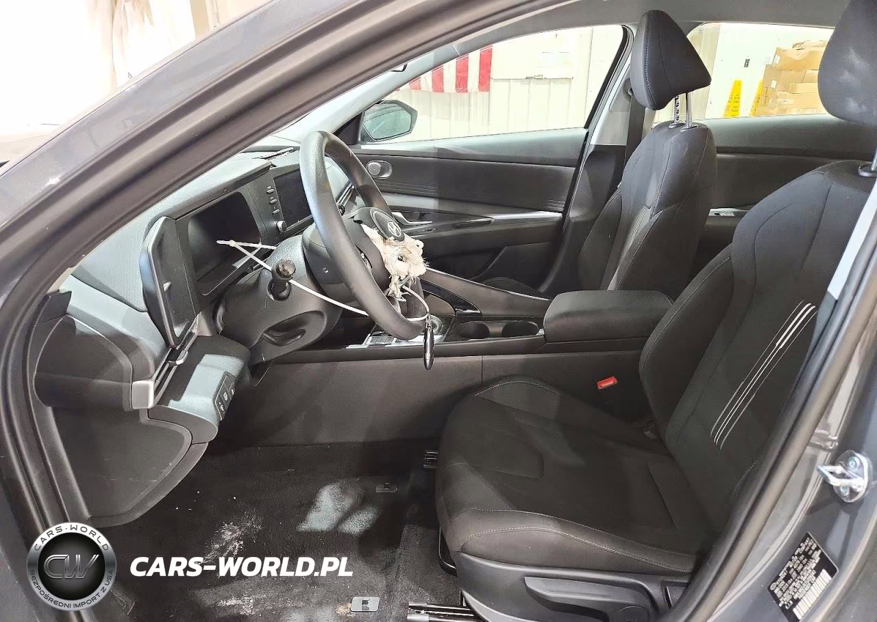 2026 Hyundai Elantra Hybrid Blue VIN:KMHLM4DJ6TU206041 - 7