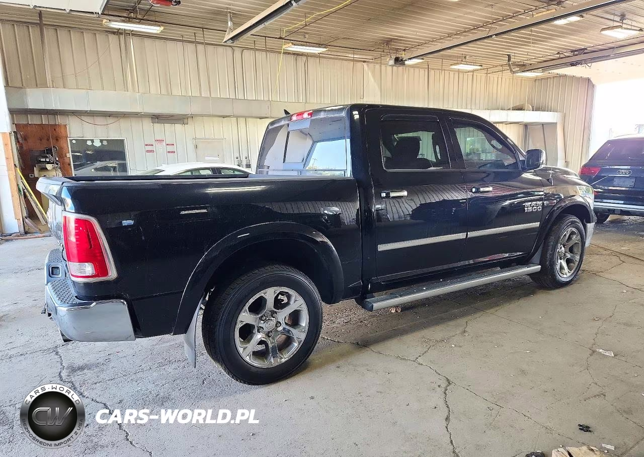 2015 Ram 1500 Laramie VIN:1C6RR7NM4FS536827 - 3