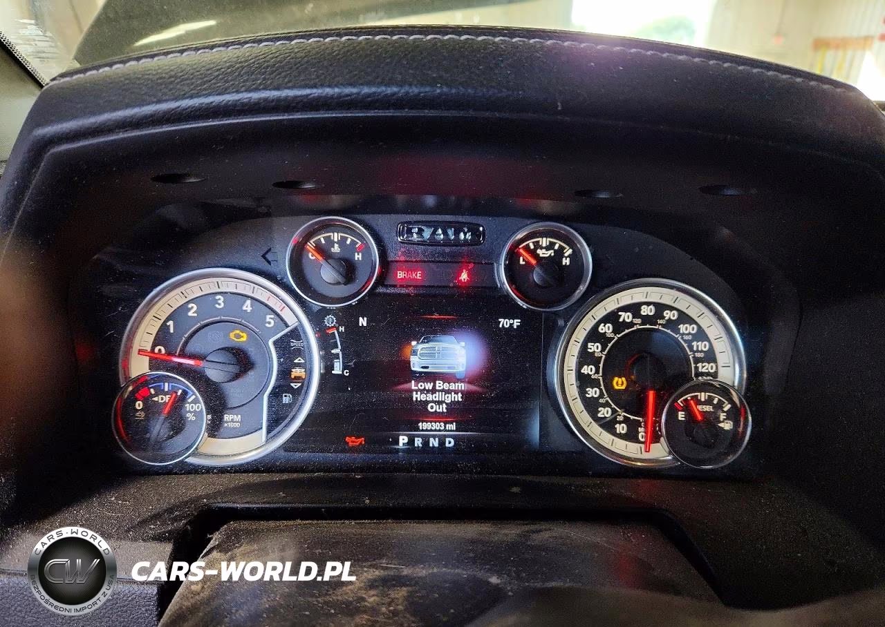 2015 Ram 1500 Laramie VIN:1C6RR7NM4FS536827 - 9