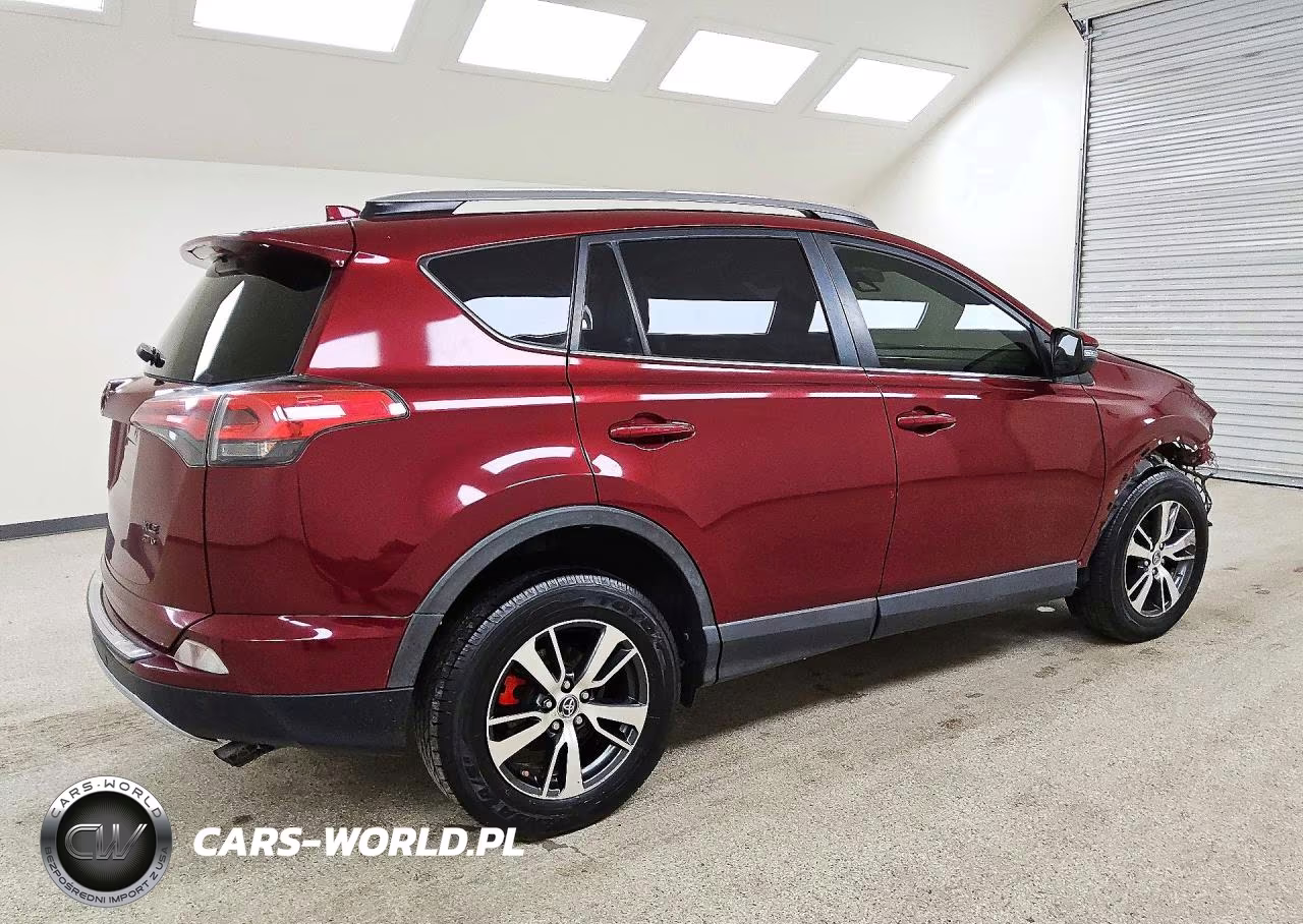 2018 Toyota Rav4 Xle VIN:JTMRFREV9JD221735 - 3
