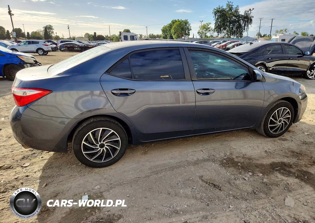 2014 Toyota Corolla Le VIN:5YFBURHE3EP061471 - 3