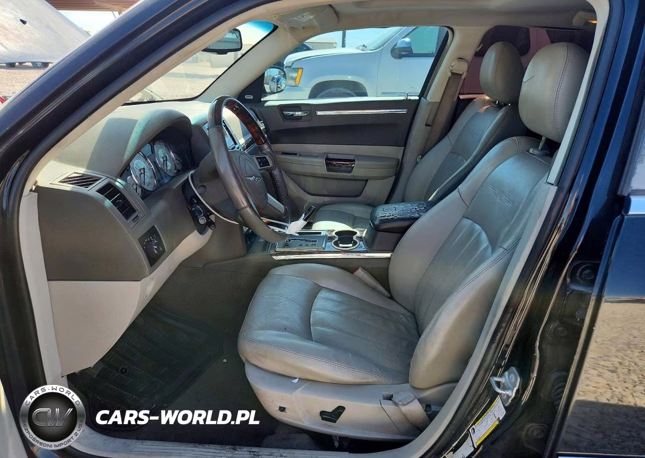 2010 Chrysler 300C VIN:2C3CA6CT4AH126642 - 7