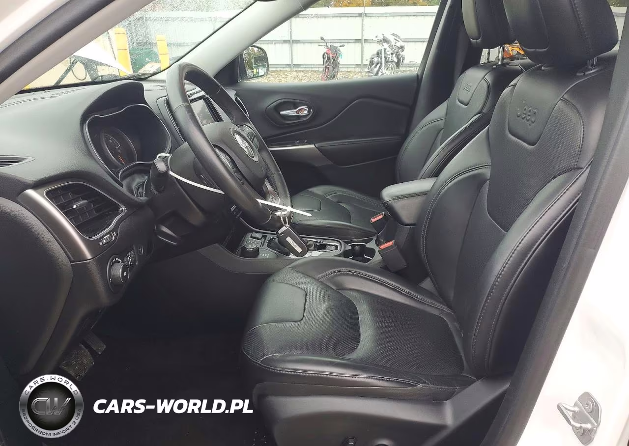 2019 Jeep Cherokee Limited 4X4 VIN:1C4PJMDX0KD156058 - 7