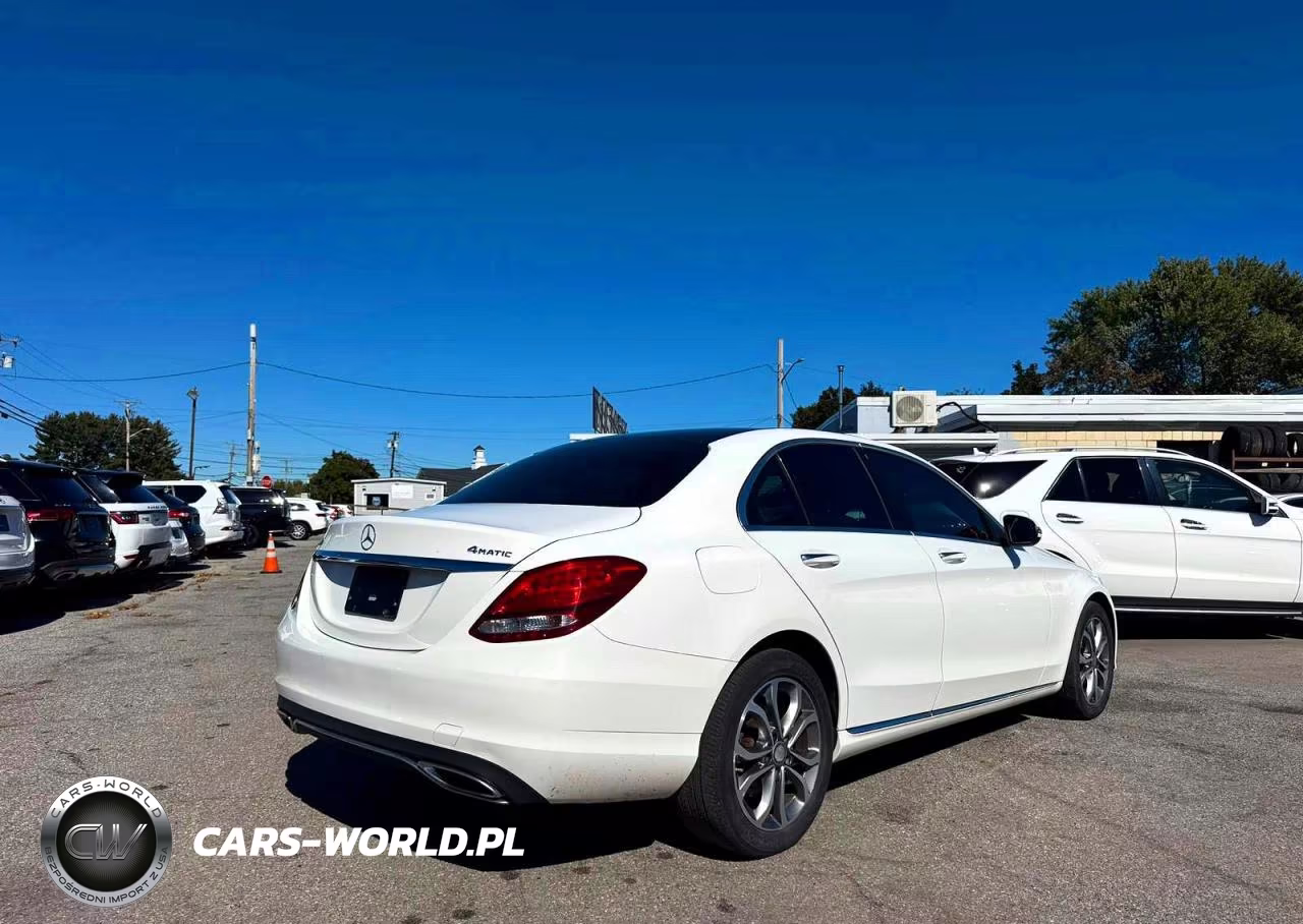 2017 Mercedes-Benz C 300 4Matic VIN:55SWF4KB8HU204720 - 4