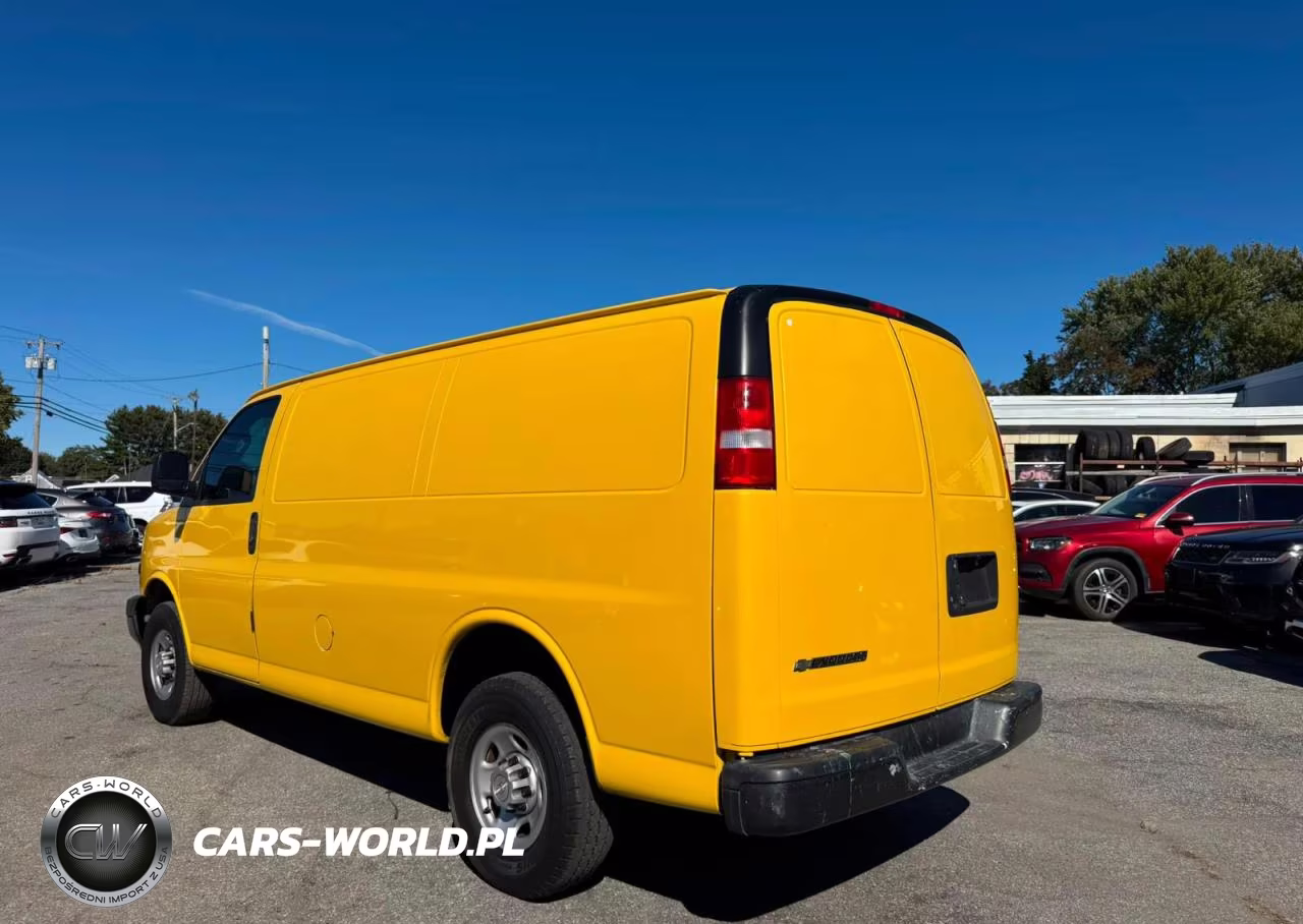 2021 Chevrolet Express G2500 VIN:1GCWGAFP5M1146071 - 3