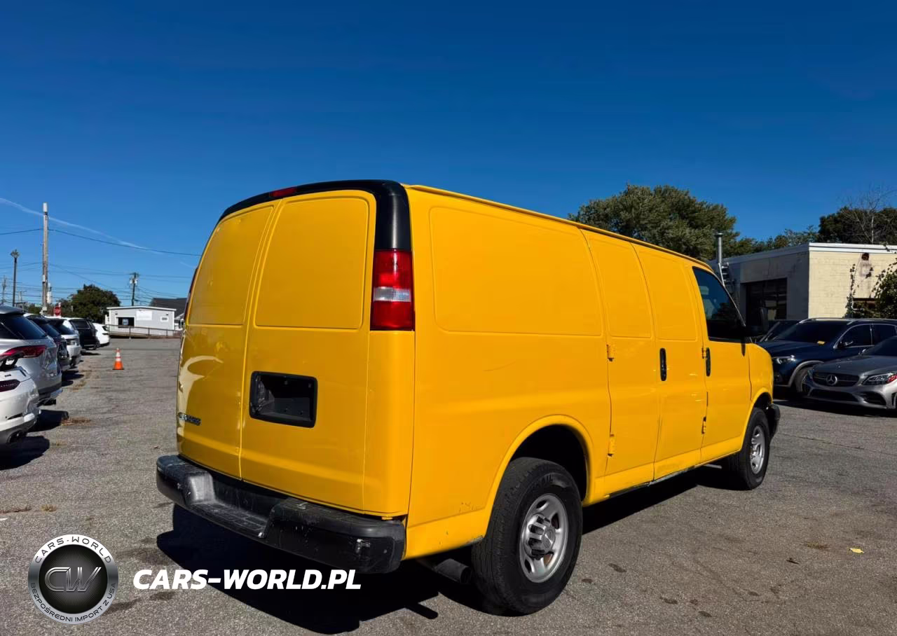 2021 Chevrolet Express G2500 VIN:1GCWGAFP5M1146071 - 4