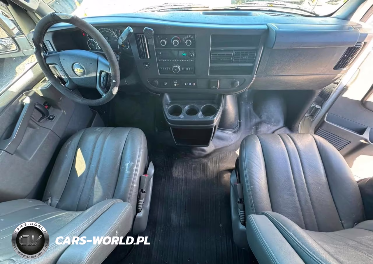 2021 Chevrolet Express G2500 VIN:1GCWGAFP5M1146071 - 9