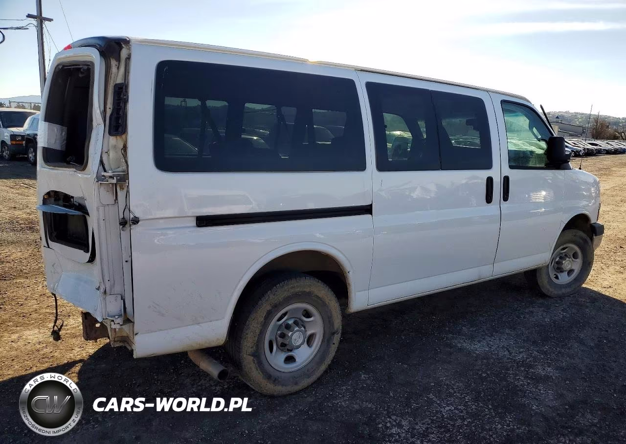 2017 Chevrolet Express G2500 Lt VIN:1GAWGFFF9H1346504 - 3