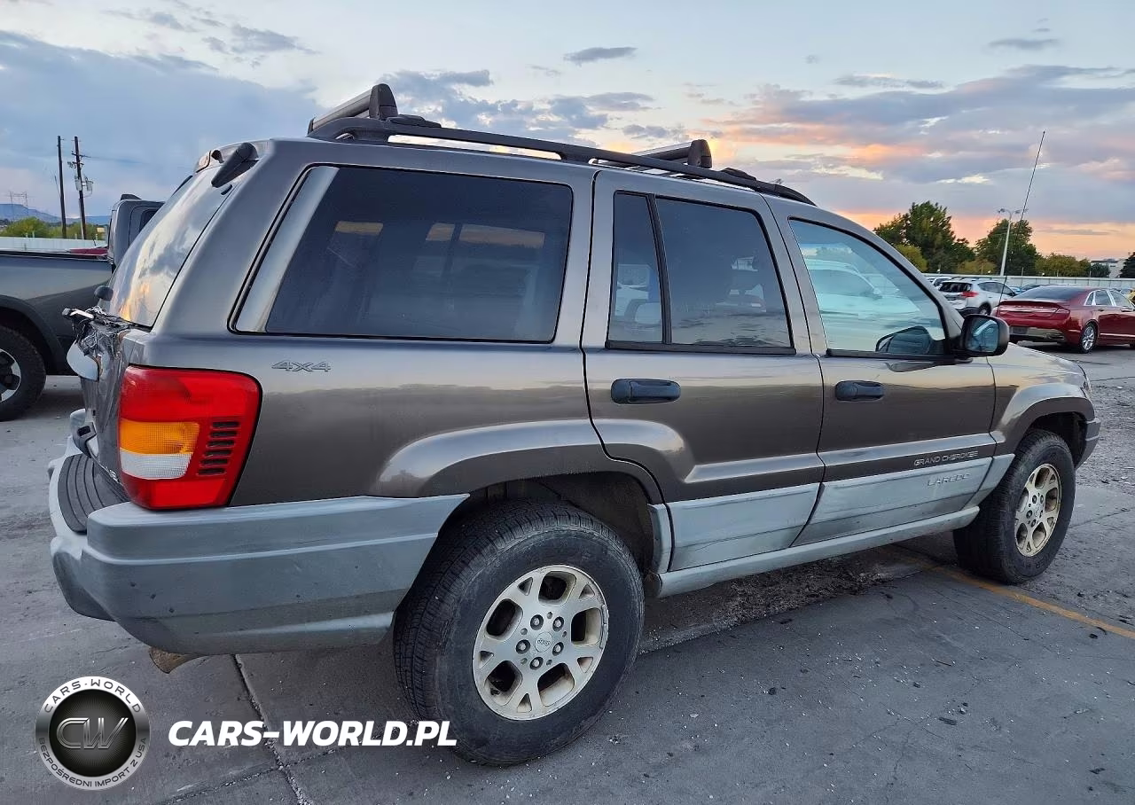 2000 Jeep Grand Cherokee Laredo VIN:1J4GW48NXYC168947 - 3