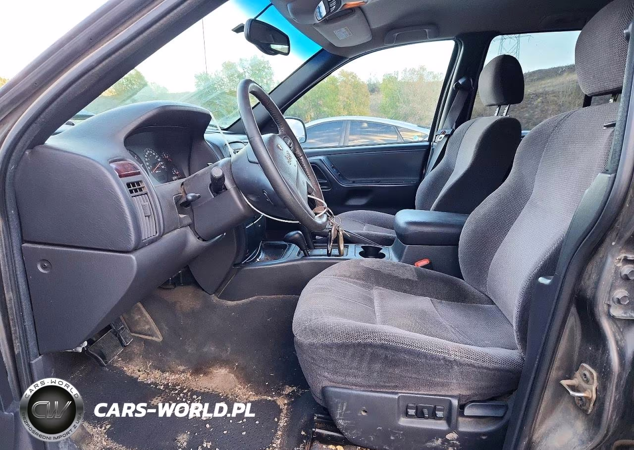 2000 Jeep Grand Cherokee Laredo VIN:1J4GW48NXYC168947 - 7