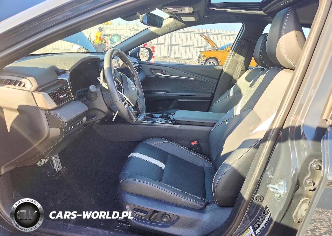 2025 Toyota Camry Se VIN:4T1DBADK1SU530188 - 7