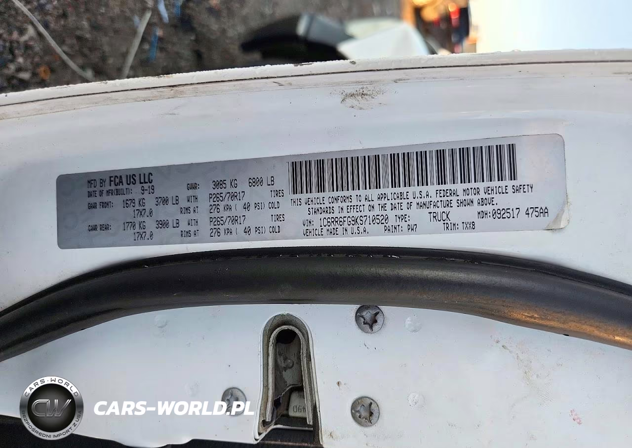 2019 Ram 1500 Classic Tradesman VIN:1C6RR6FG9KS710520 - 12