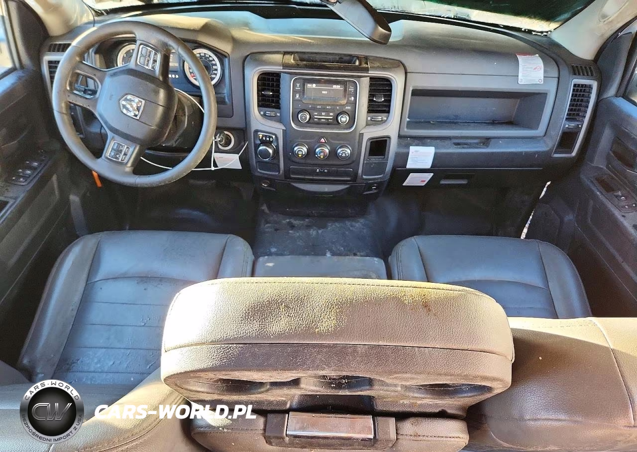 2019 Ram 1500 Classic Tradesman VIN:1C6RR6FG9KS710520 - 8