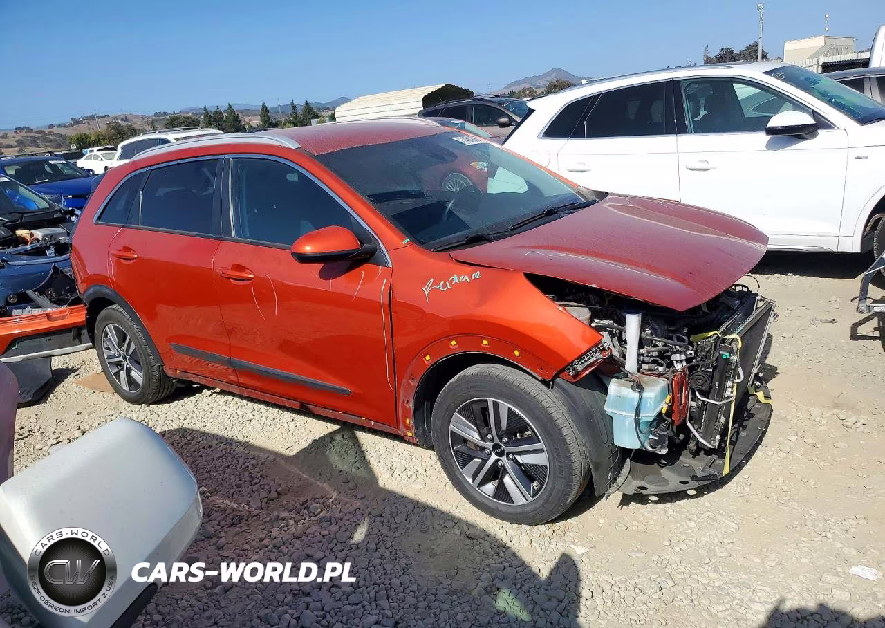 2022 Kia Niro Lxs VIN:KNDCB3LC1N5548131 - 4