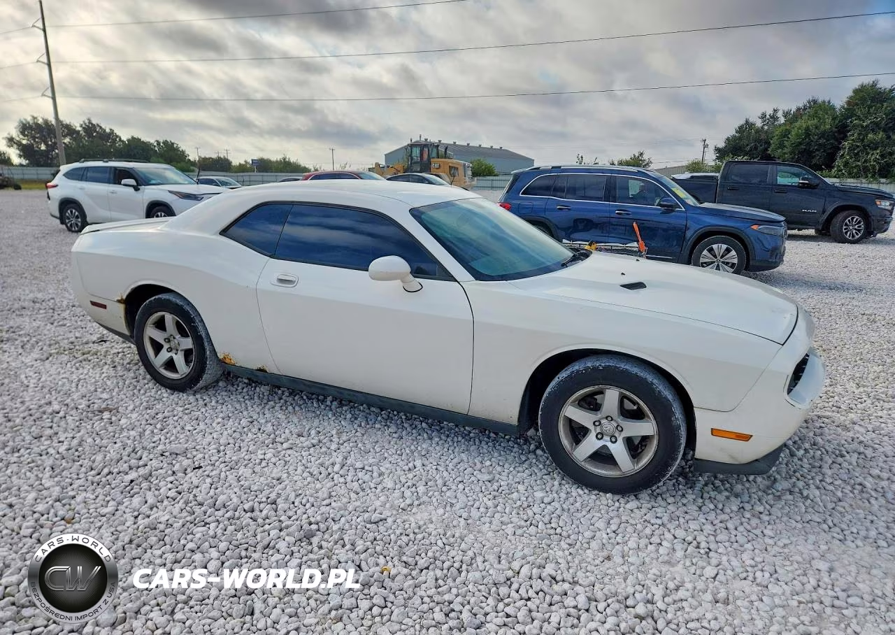 2010 Dodge Challenger Se VIN:2B3CJ4DV7AH110372 - 4