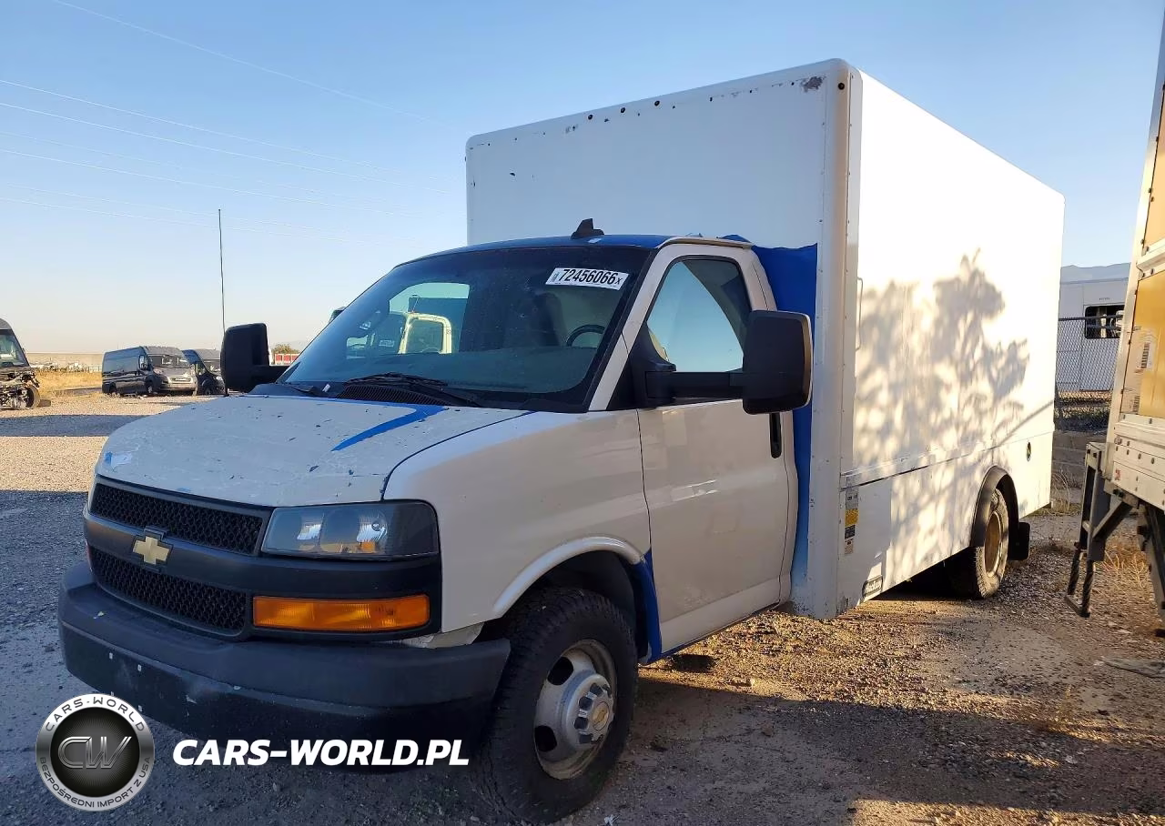2019 Chevrolet Express Box Truck – zdjęcie 1 z 13