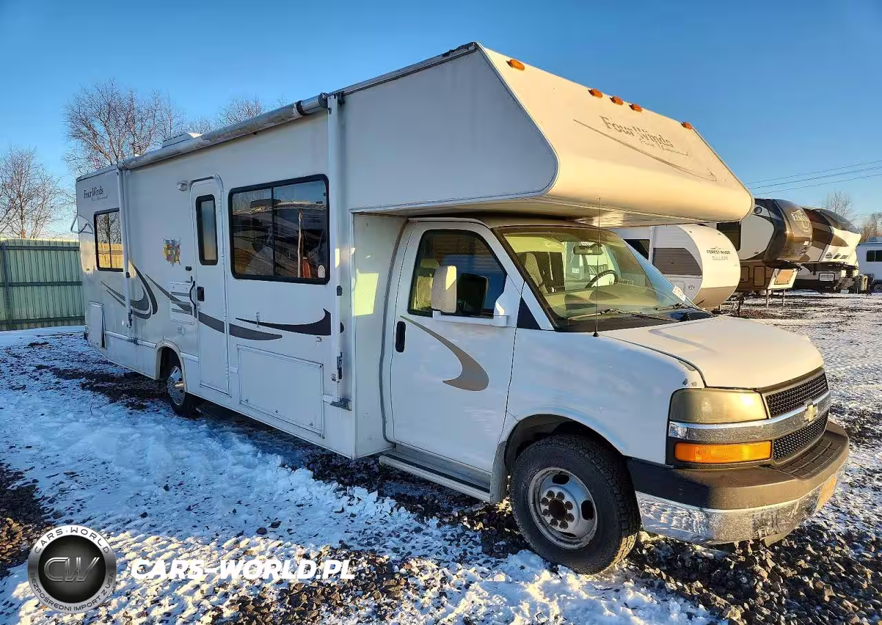 2004 Four Winds 5000 Recreational Vehicle