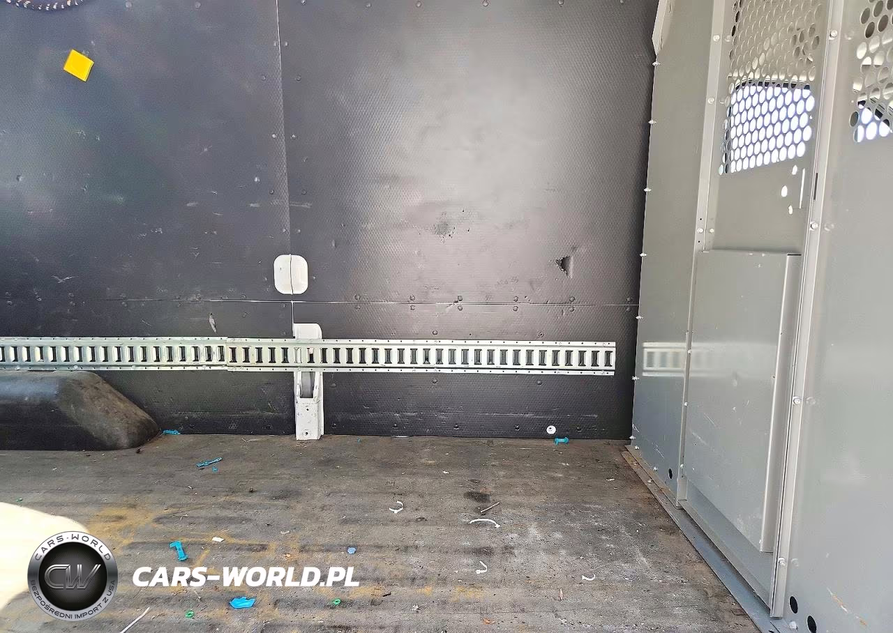 2020 Ford Transit 250 Delivery Van VIN:1FTBR2CG3LKA30346 - 11